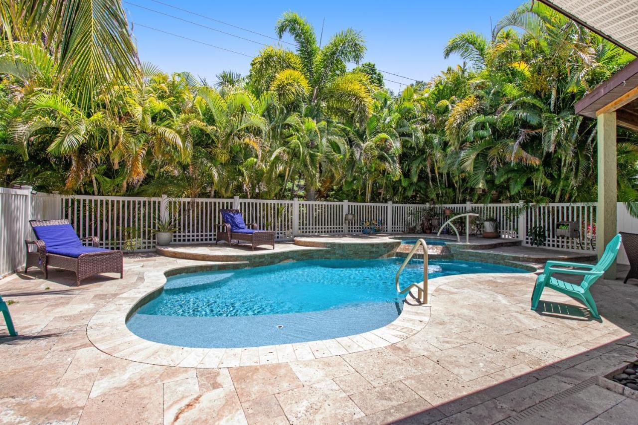 Almost There Bradenton Exterior photo