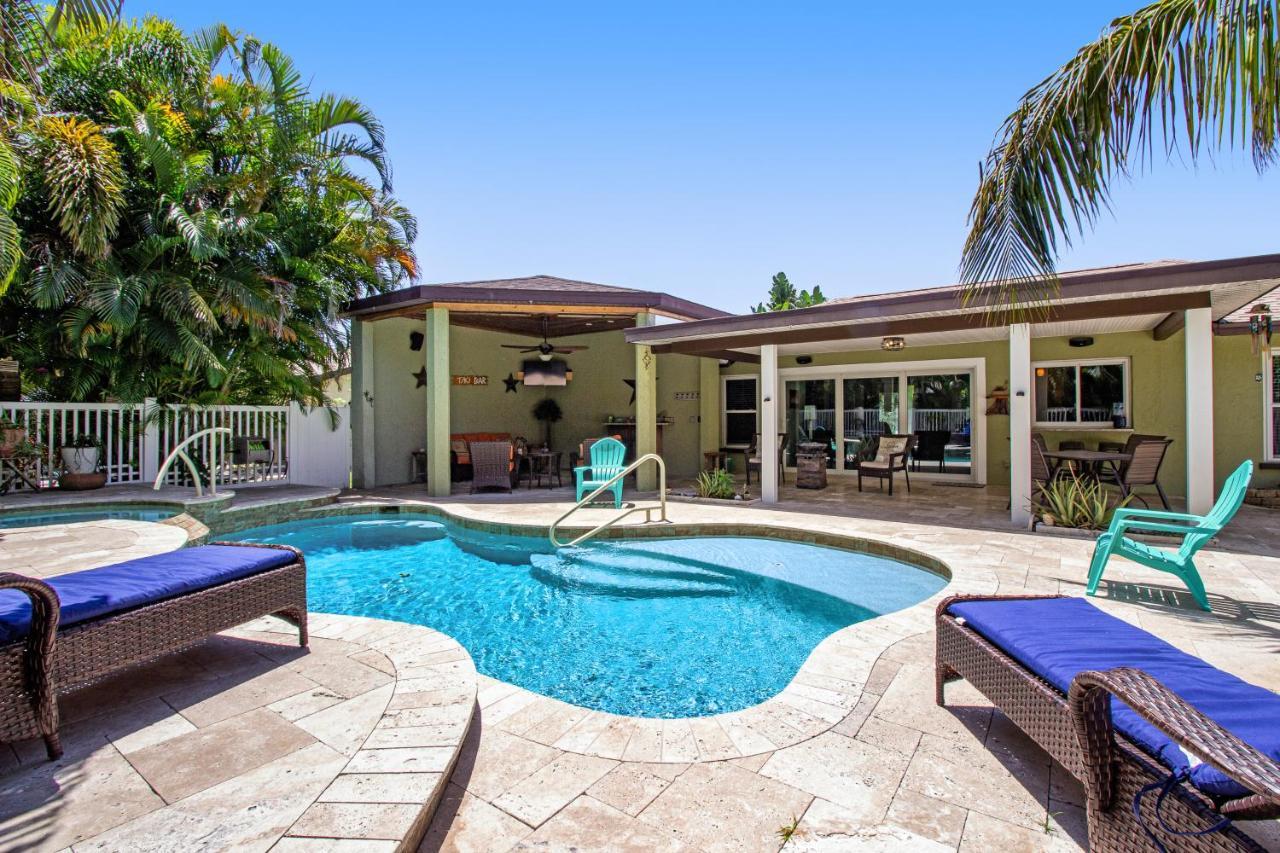 Almost There Bradenton Exterior photo